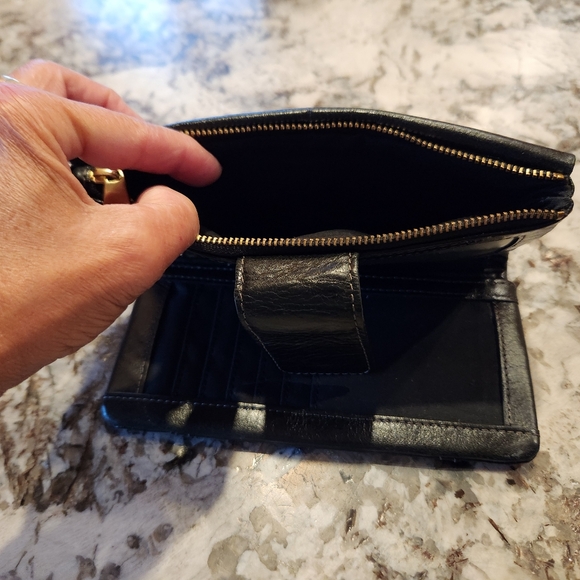 Vintage Fossil Wallet - Picture 2 of 5